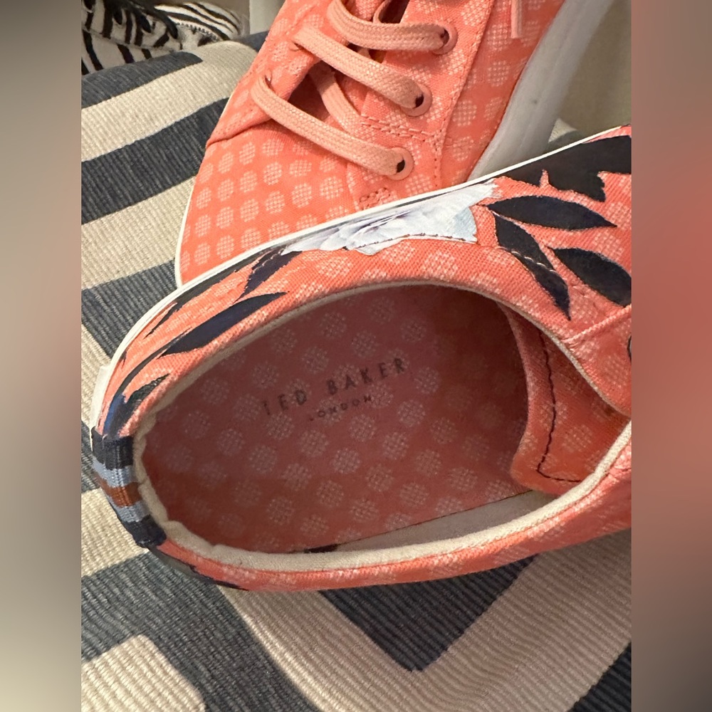 Ted Baker Floral Men’s Fashion Sneaker Pink